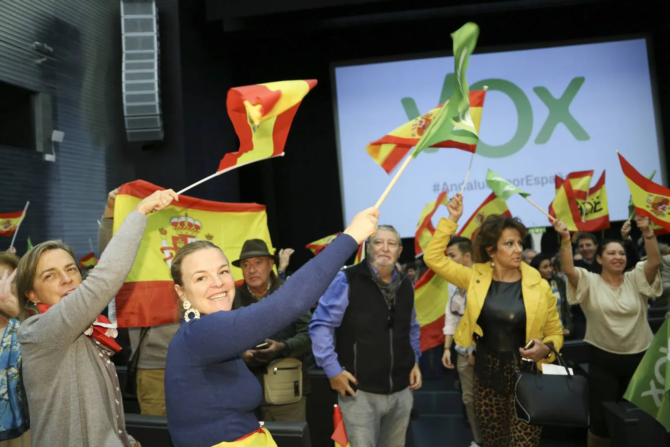Vox en Andalucía: de un banco en el Altozano a Fibes